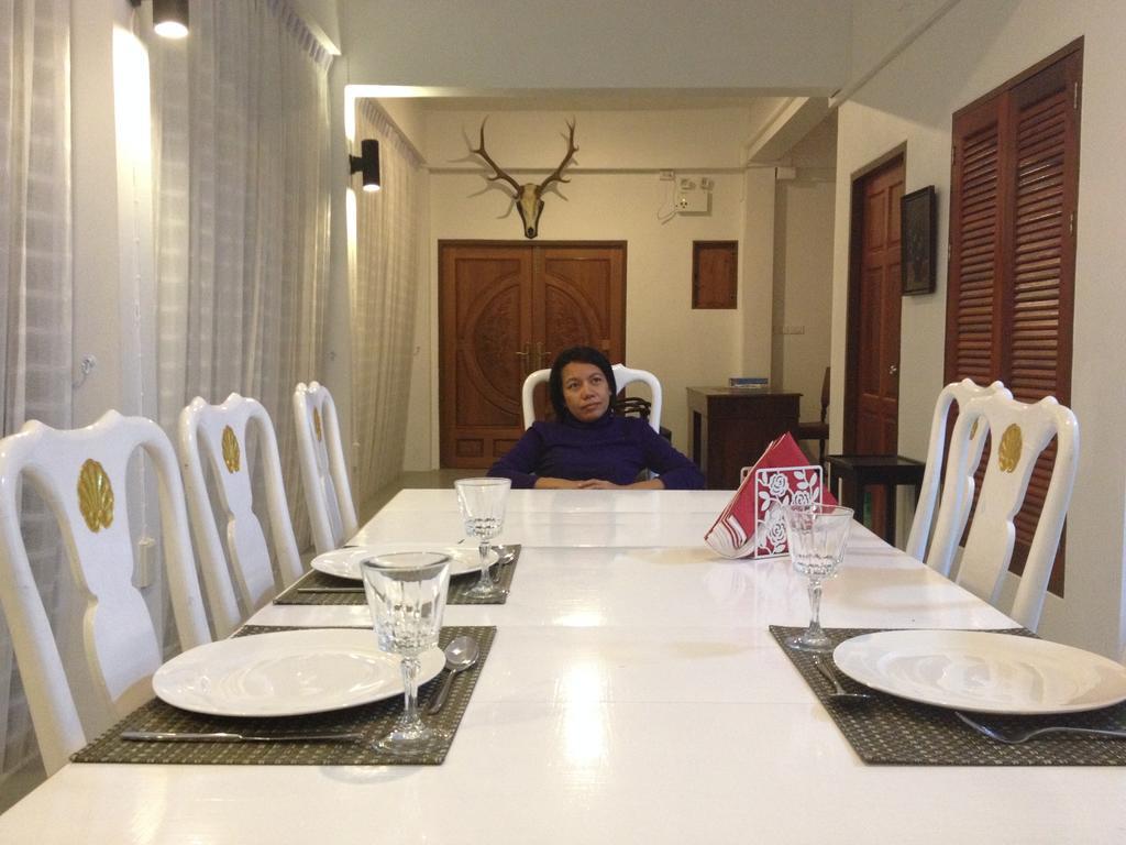 Barefeet Naturist Resort (Adults Only) Bangkok Buitenkant foto