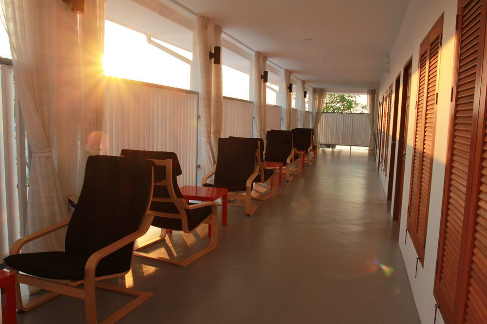 Barefeet Naturist Resort (Adults Only) Bangkok Buitenkant foto