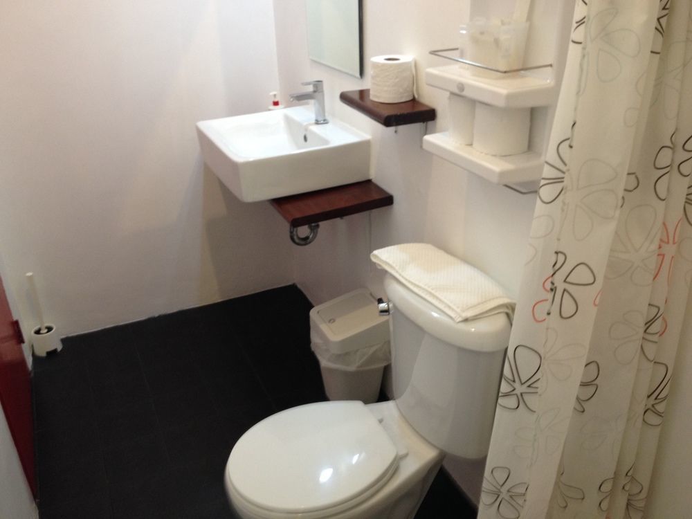 Barefeet Naturist Resort (Adults Only) Bangkok Buitenkant foto