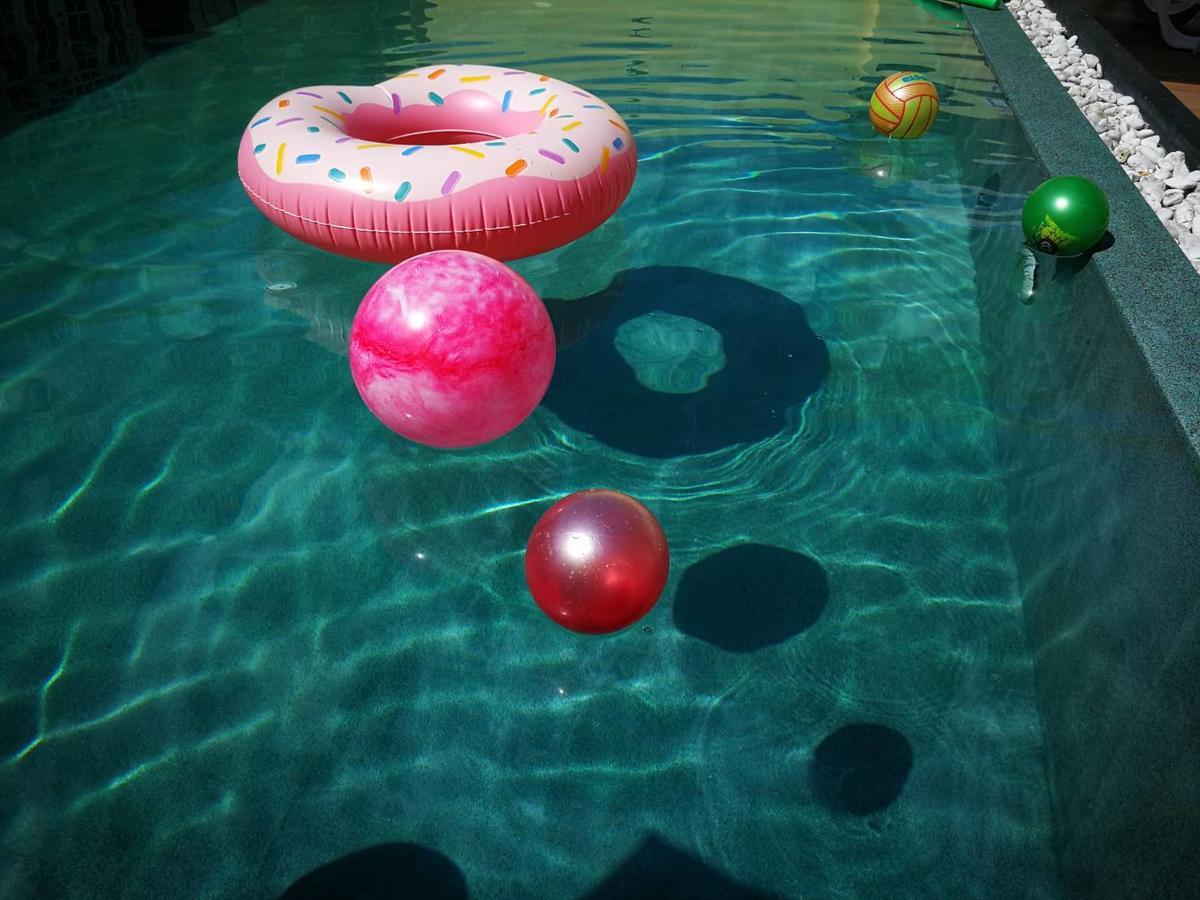 Barefeet Naturist Resort (Adults Only) Bangkok Buitenkant foto
